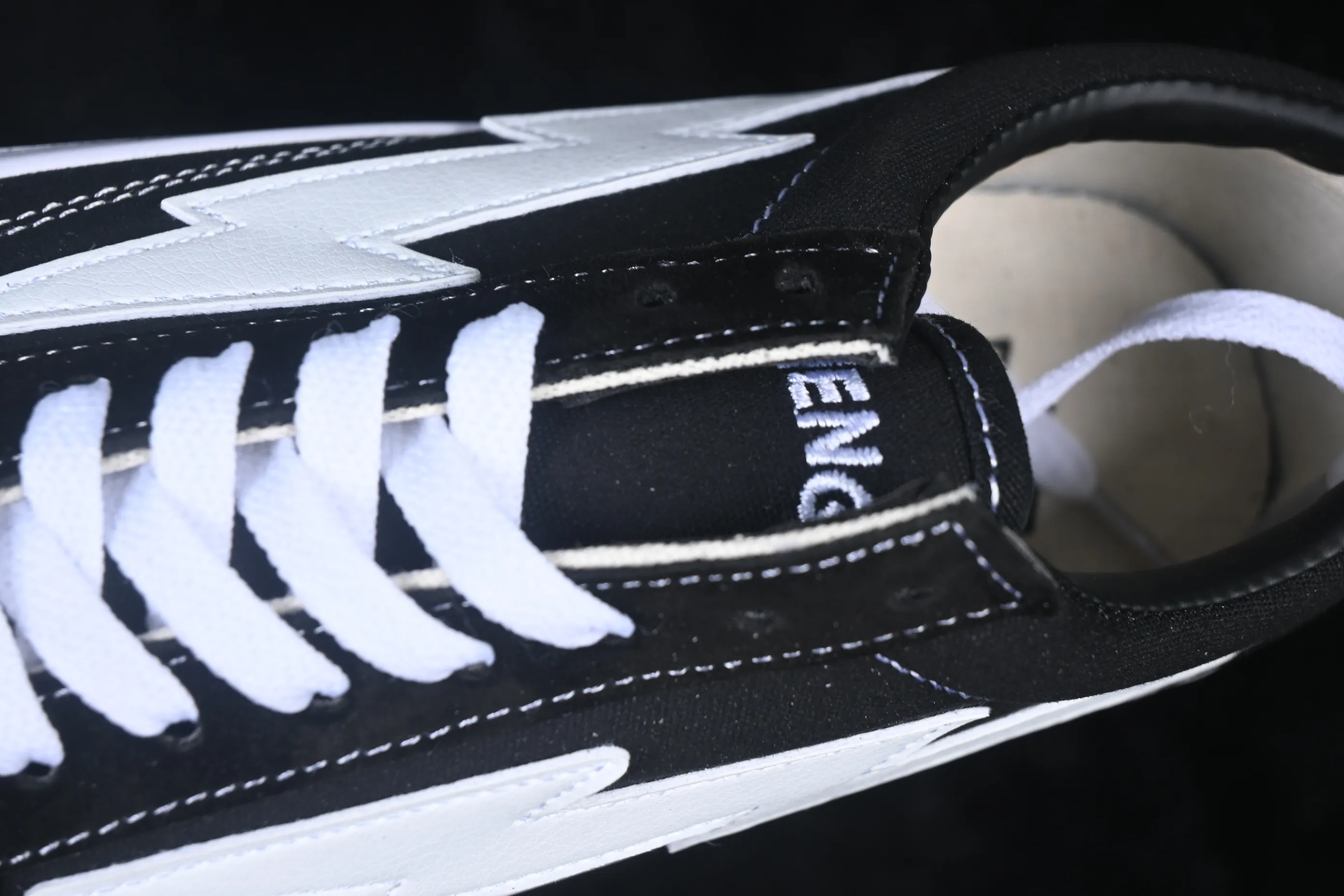 All categories Vans Vans series Vans Low Vans low-top Revenge x Storm Old Skool Lightning joint low-top casual sneakers black and white